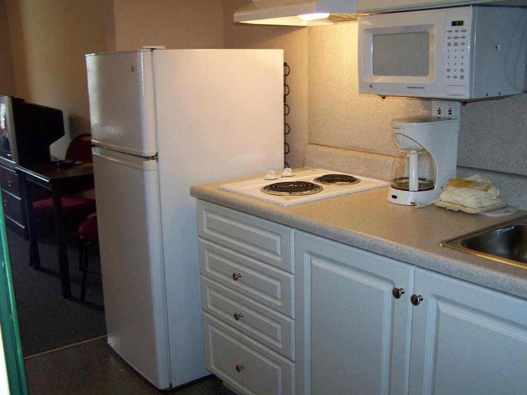 Intown Suites Extended Stay Select Hampton Va Zewnętrze zdjęcie